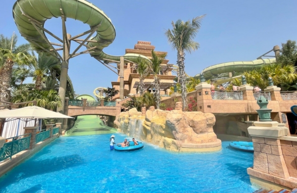 Water park with slides and pools in Dubai